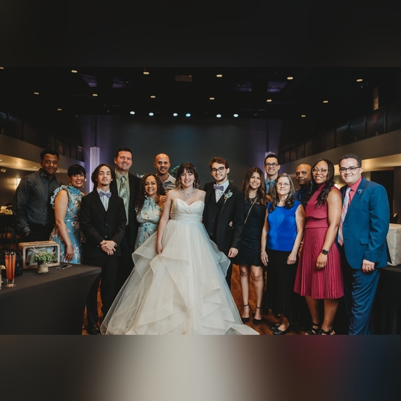 Meet your Posher, Alyssa - Picture 3 of 8